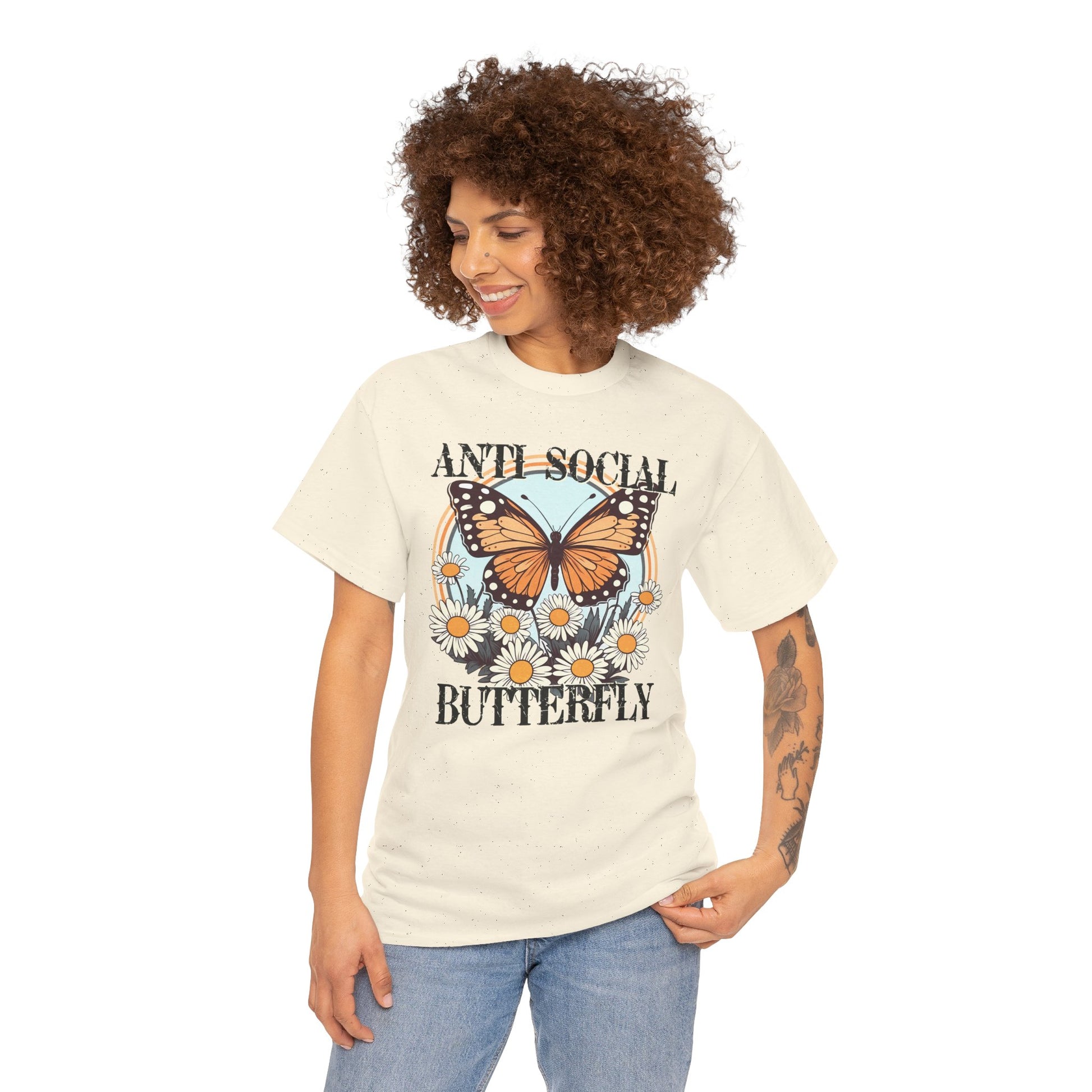 Vintage Anti Social Butterfly T-shirt Myfiercespirit Woman Model 1 Naturel